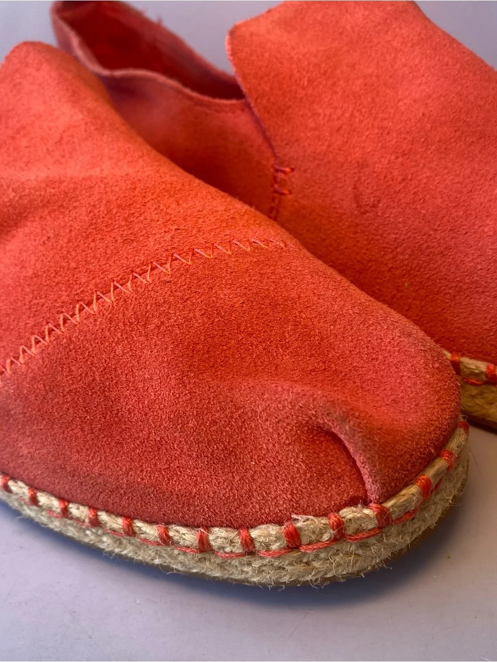 TOMS Coral Suede Slip On Hibiscus Sueded Espadrille Comfort Casual Womens Sz 9.5